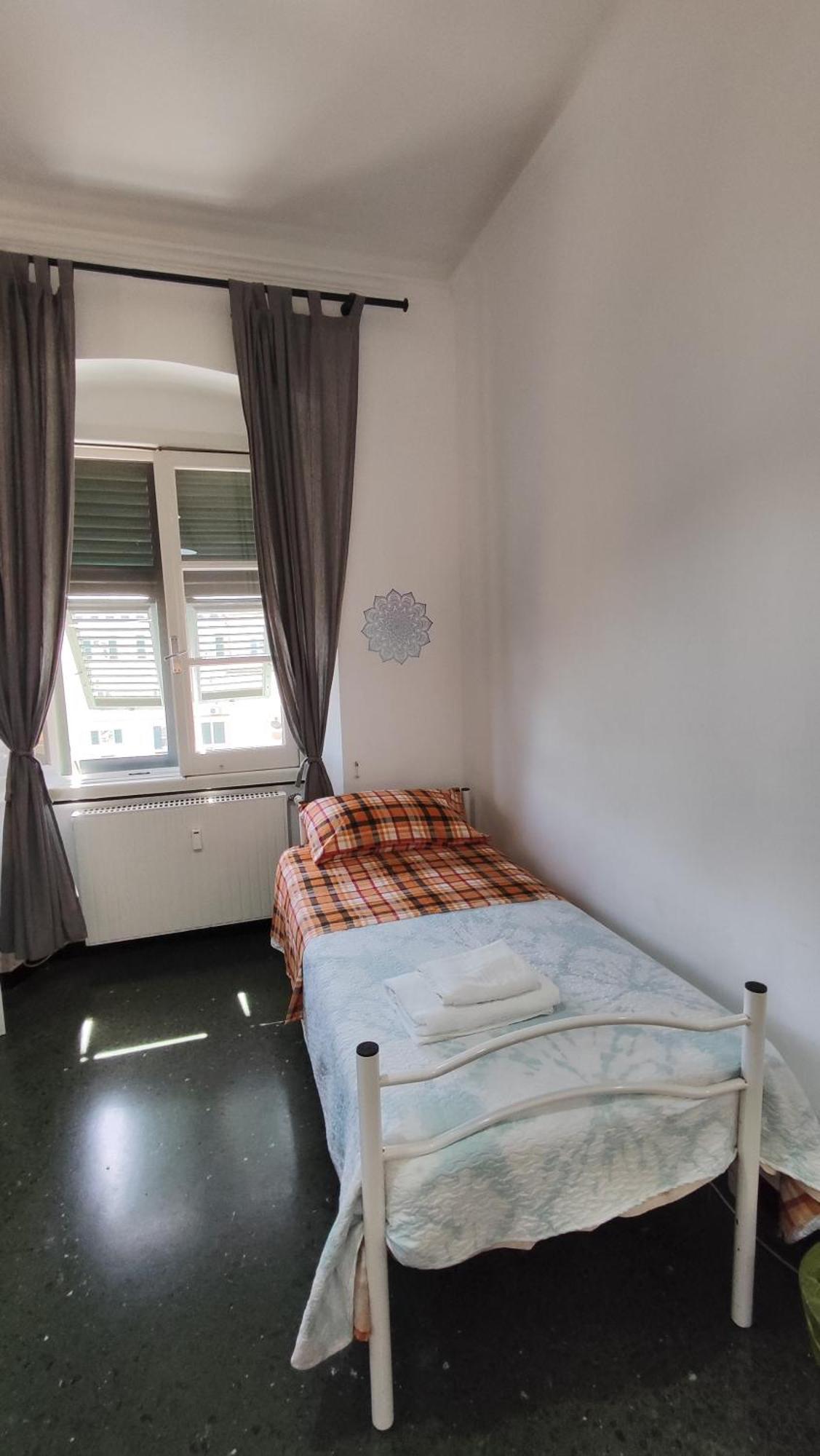 Camera Colombo 12 Genova Rooms Eksteriør bilde